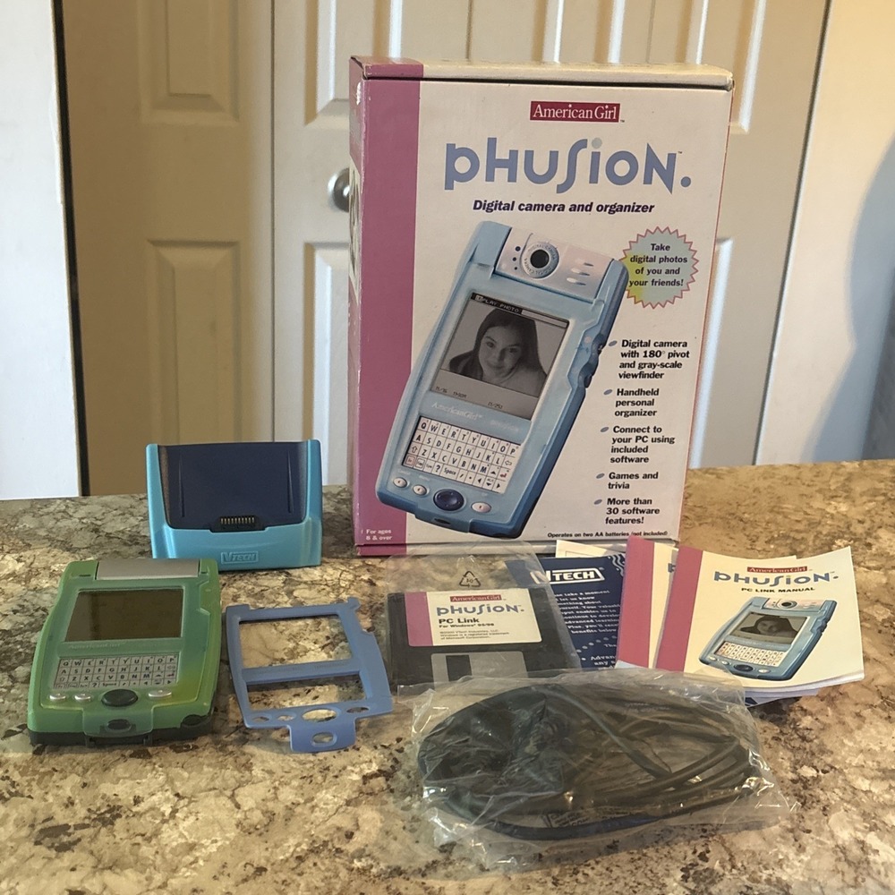 Vintage VTECH ‎ American Girl Phusion Handheld PDA Organizer Camera Tested Rare
